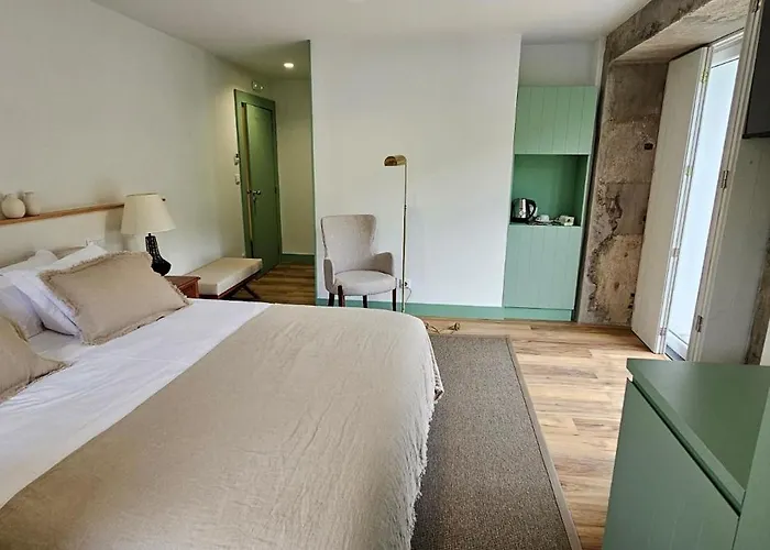 Franco Da Serra ファームステイ アングラ・ド・エロイーズモ